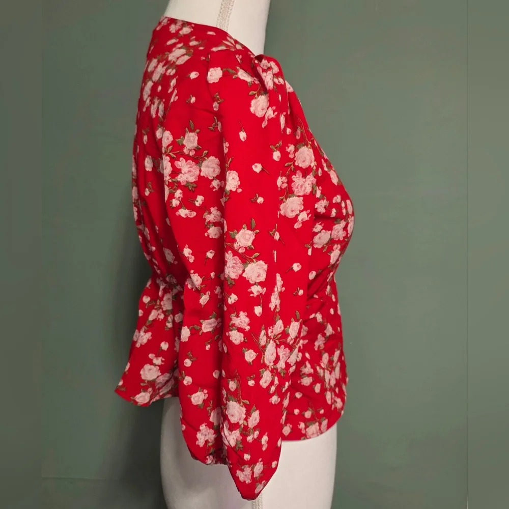 Sage The Label Blouse Women's Red and White Floral Top Size: Small - Picture 6 of 10